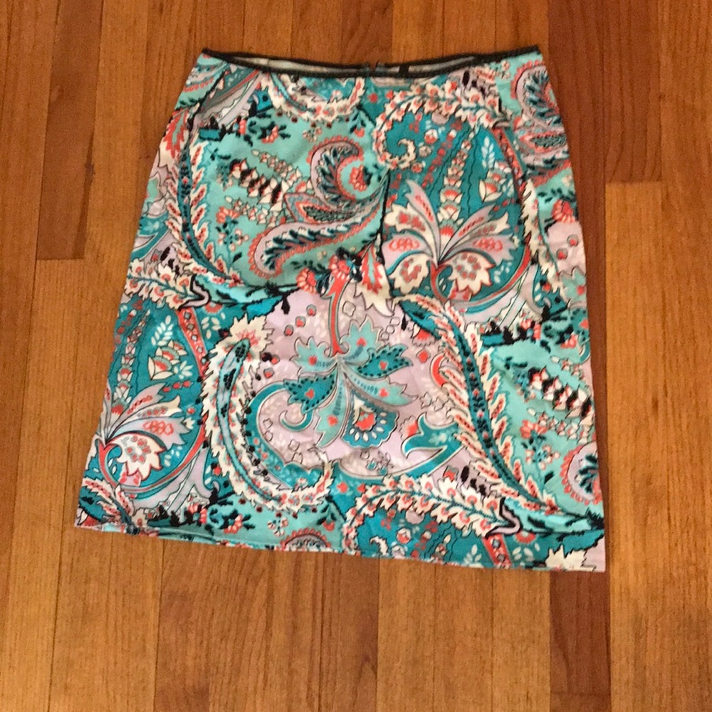 Tahari Paisley skirt